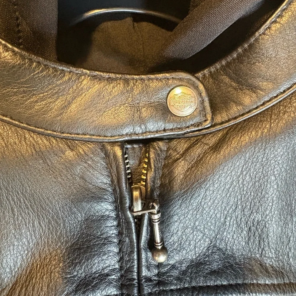 Harley-Davidson Black Leather Jacket - Picture 6 of 16